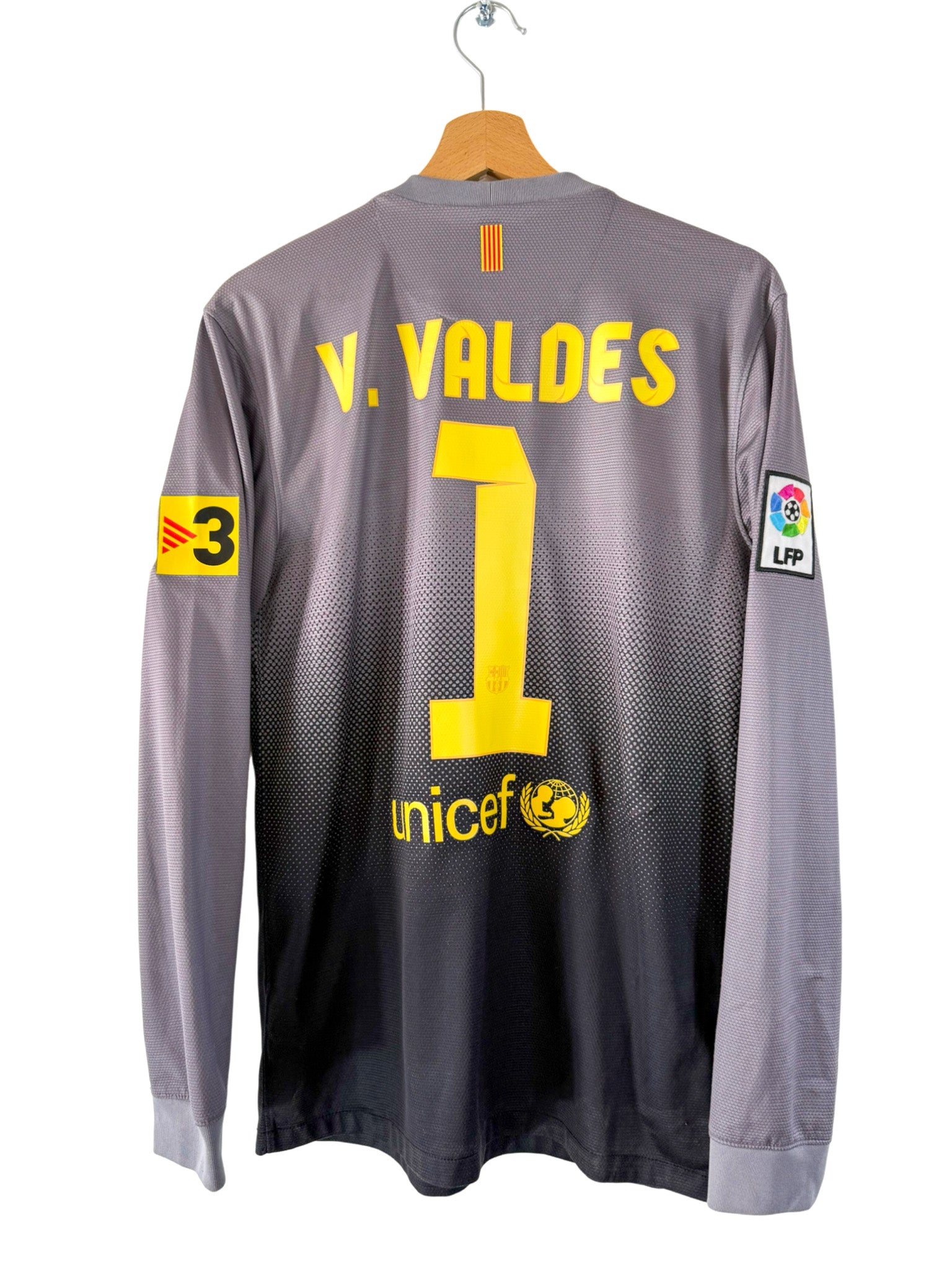 2012/2013 - FC Barcelona goalkeeper jersey [#1 Valdés] - S – Vista