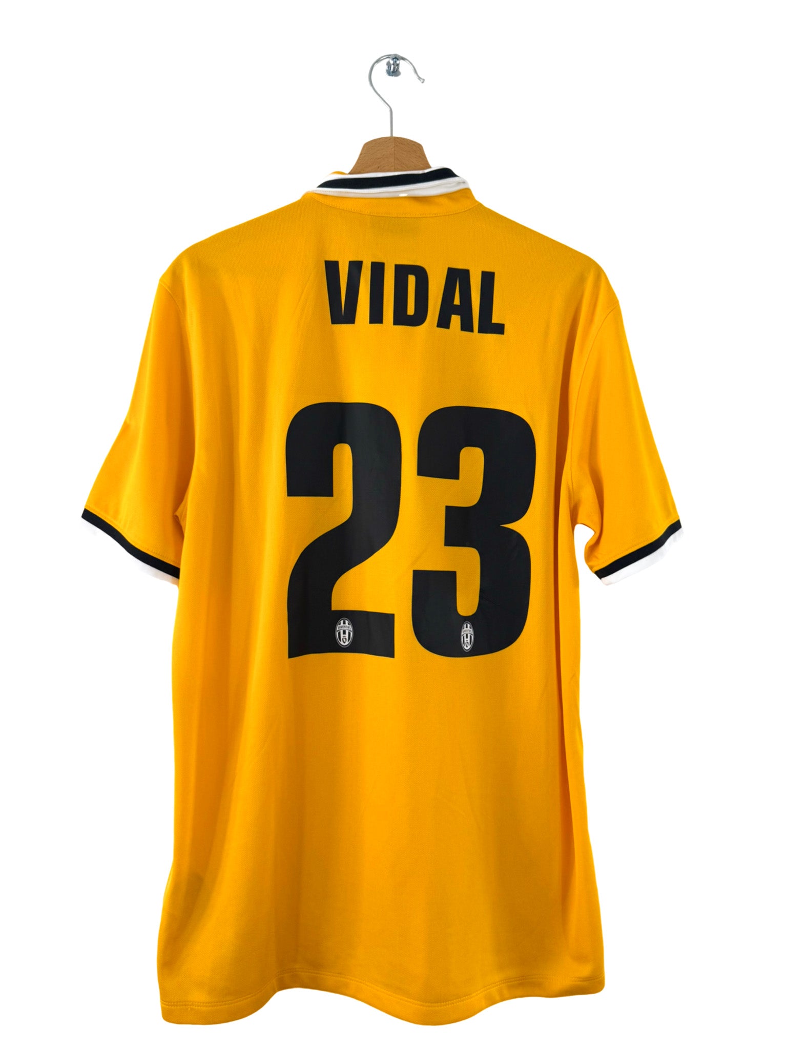 2013/2014 - Juventus third jersey [#23 Vidal] - L – Vista football