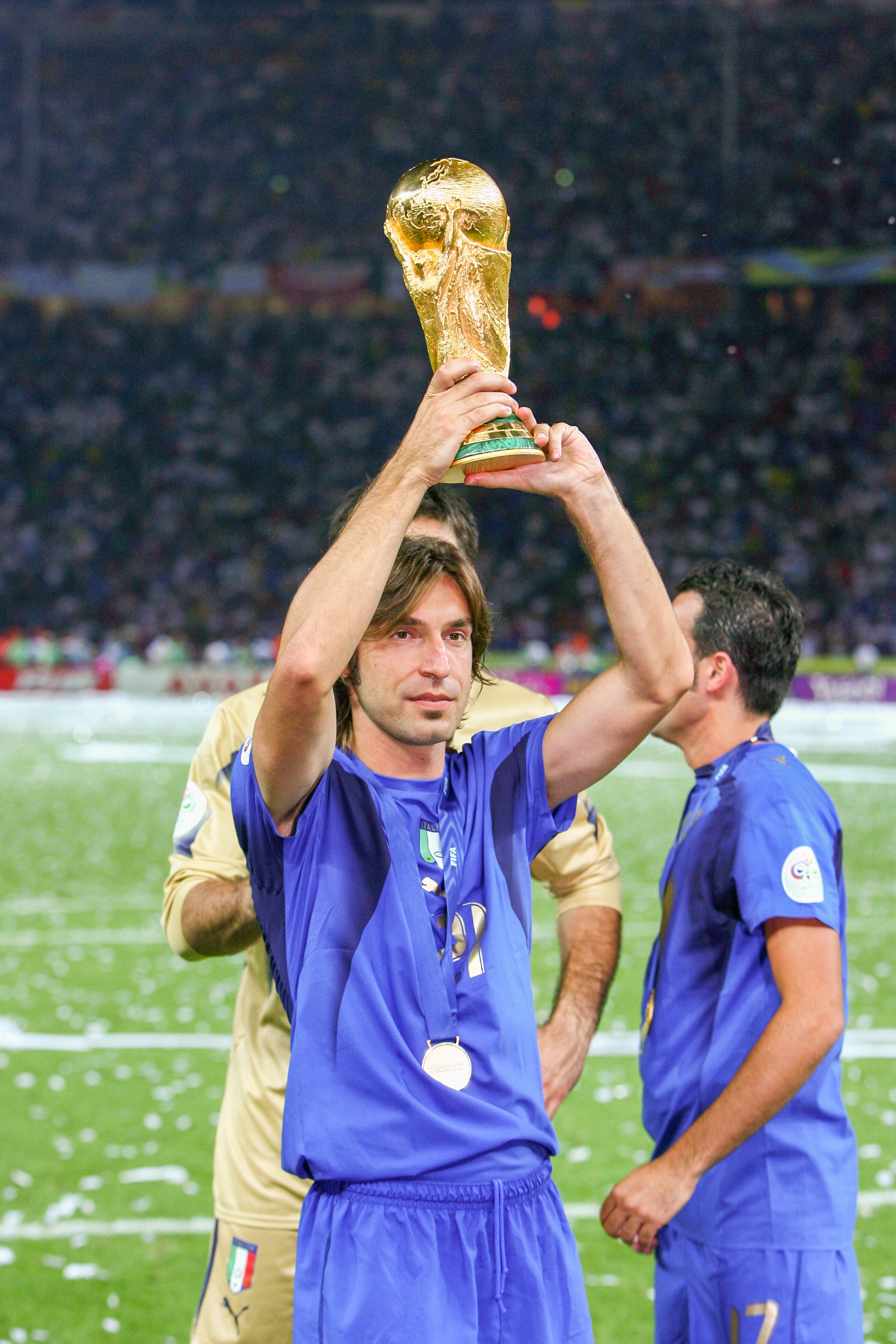 Les maillots mythiques d'Andrea Pirlo | VISTA