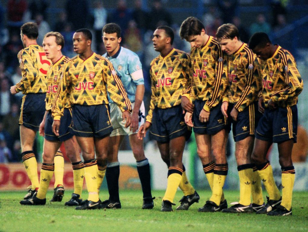 Ces sponsors oubliés qui ont marqué l'histoire du football | VISTA