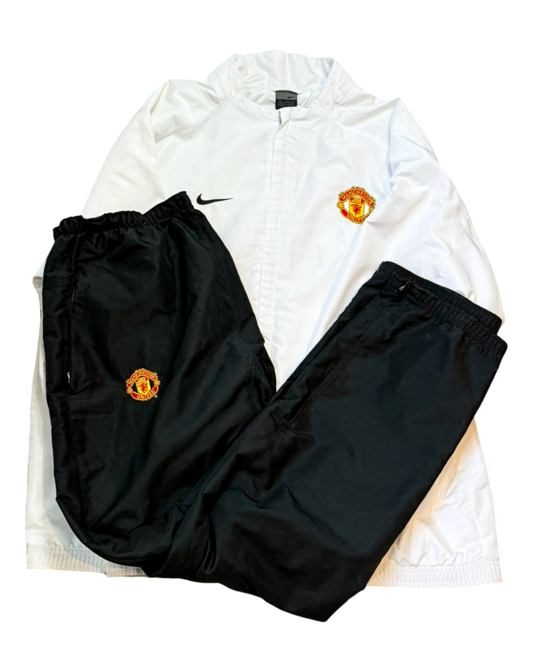 2002/2003 - Manchester United Tracksuit – L – Vista football shop