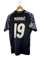 2016/2017 – Maillot Real Madrid third [#19 Modrić] - S