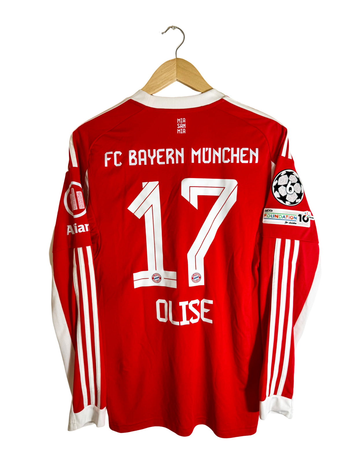 2025/2026 – Maillot Bayern Munich domicile *Manches Longues* [#17 OLISE] – S