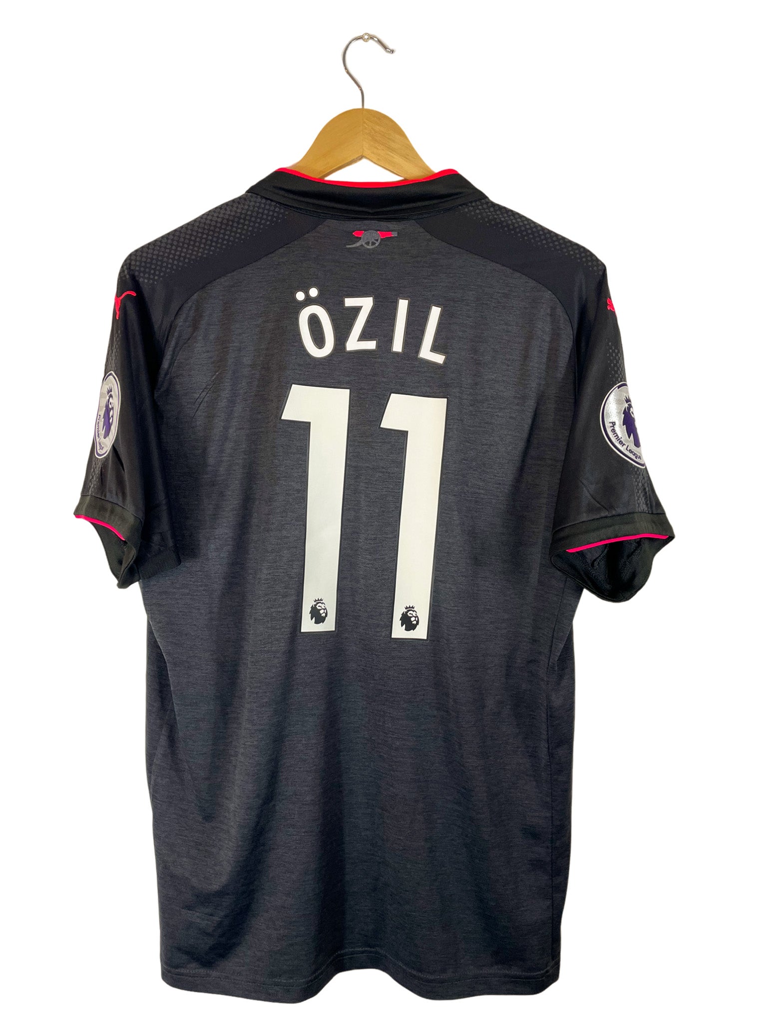 2017/2018 – Maillot Arsenal extérieur [#11 Özil] Puma - Taille L