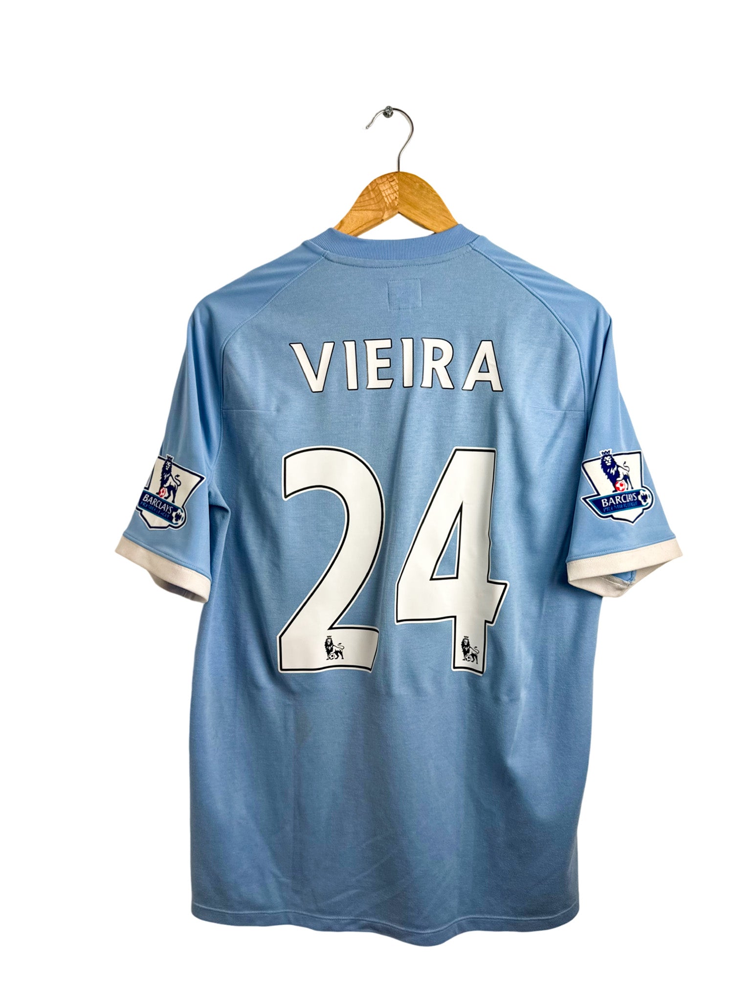 2009/2010 - Maillot Manchester City domicile[#24 Vieira] Umbro – Taille L