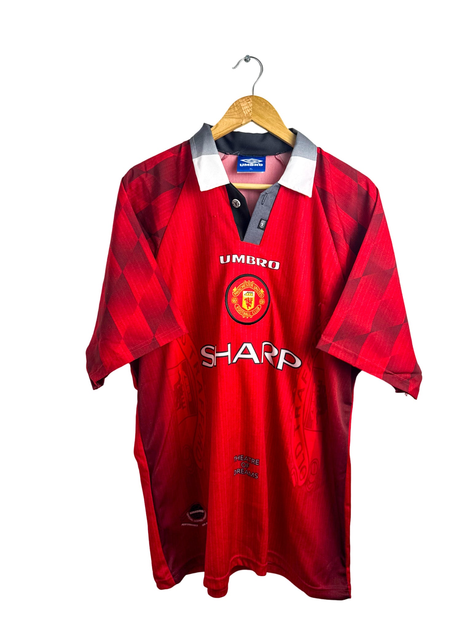 1996/1996 – Manchester United home jersey [#7 Cantona] – XL