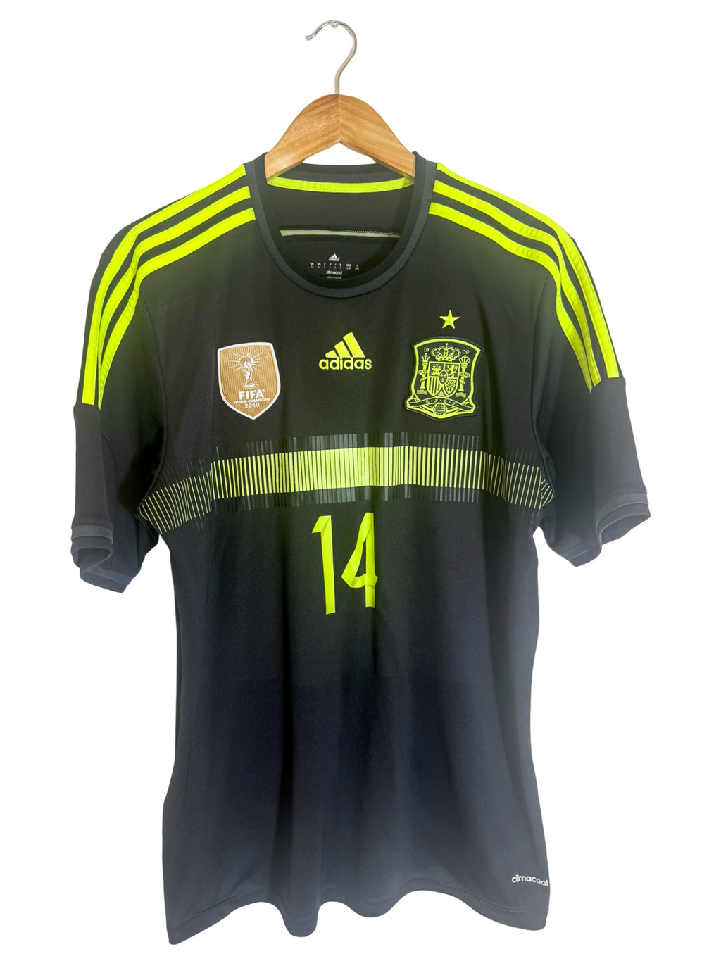 2014 – Maillot Espagne extérieur [#14 Xabi Alonso] – L