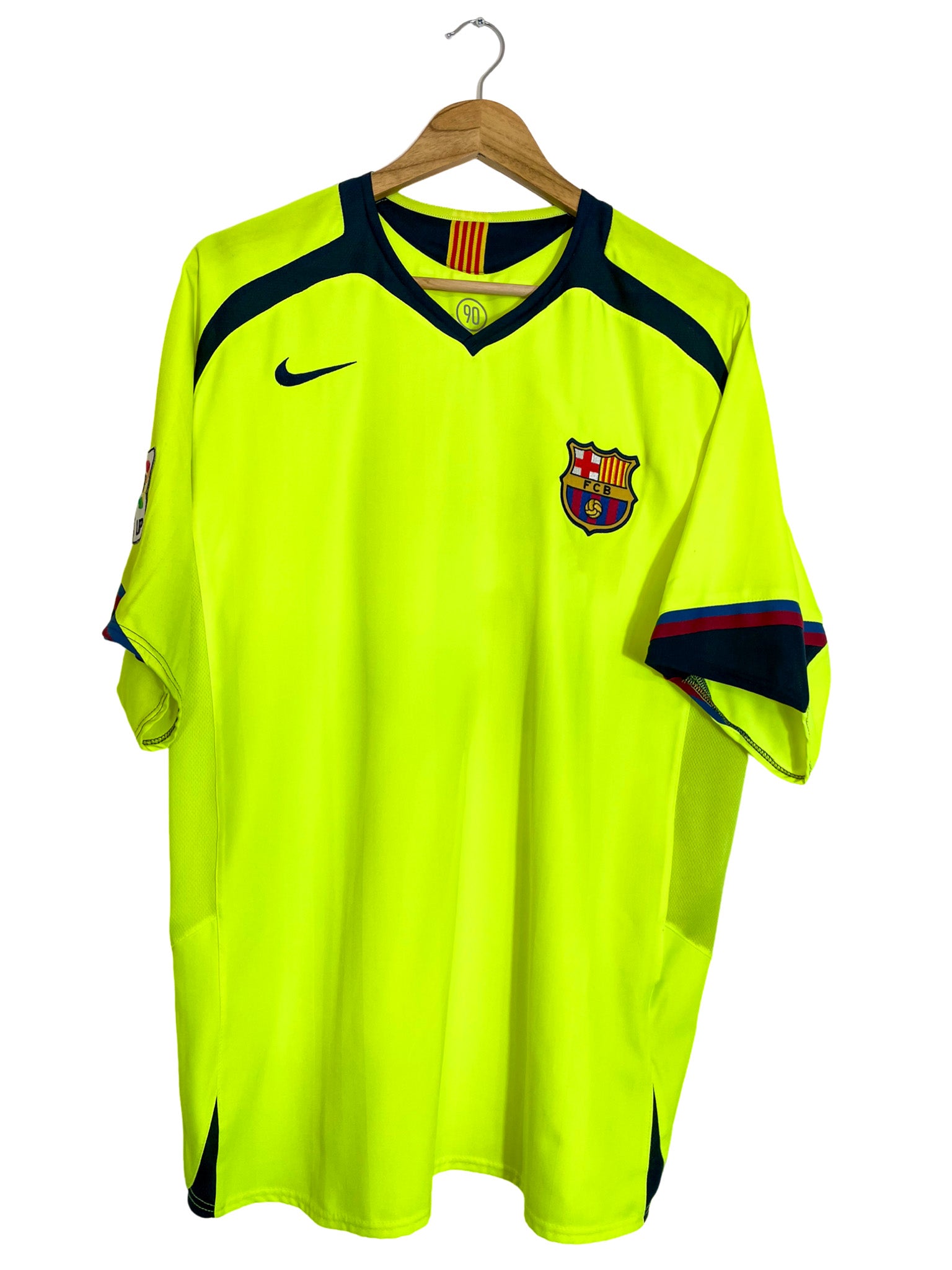 2006/2007 – FC Barcelona Away Shirt [#10 Ronaldinho] - XL – Vista
