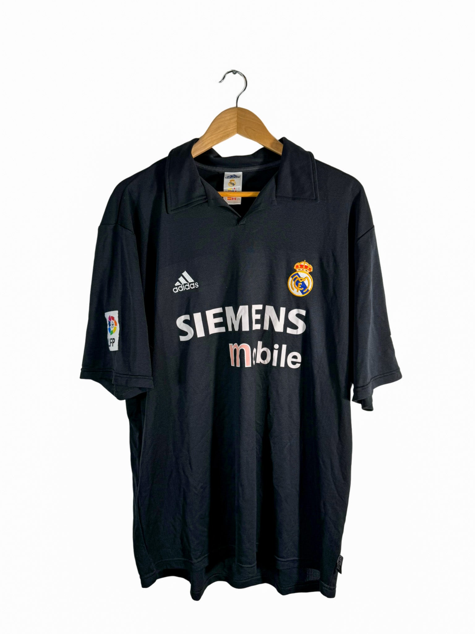 2001/2002 – Real Madrid Away Shirt [#7 Raúl] - XL – Vista football
