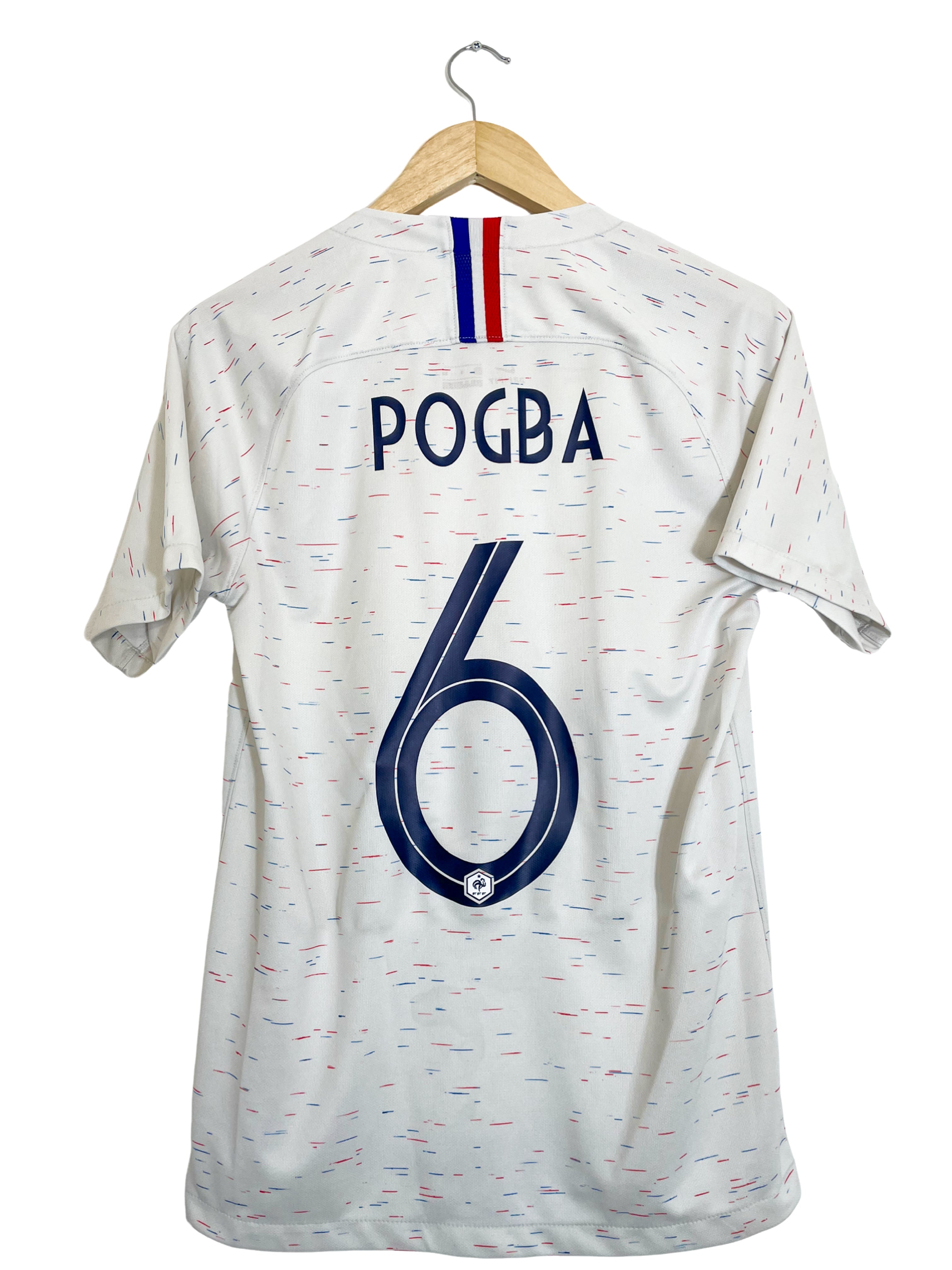 2018 – Maillot France extérieur [#6 Pogba]  - S