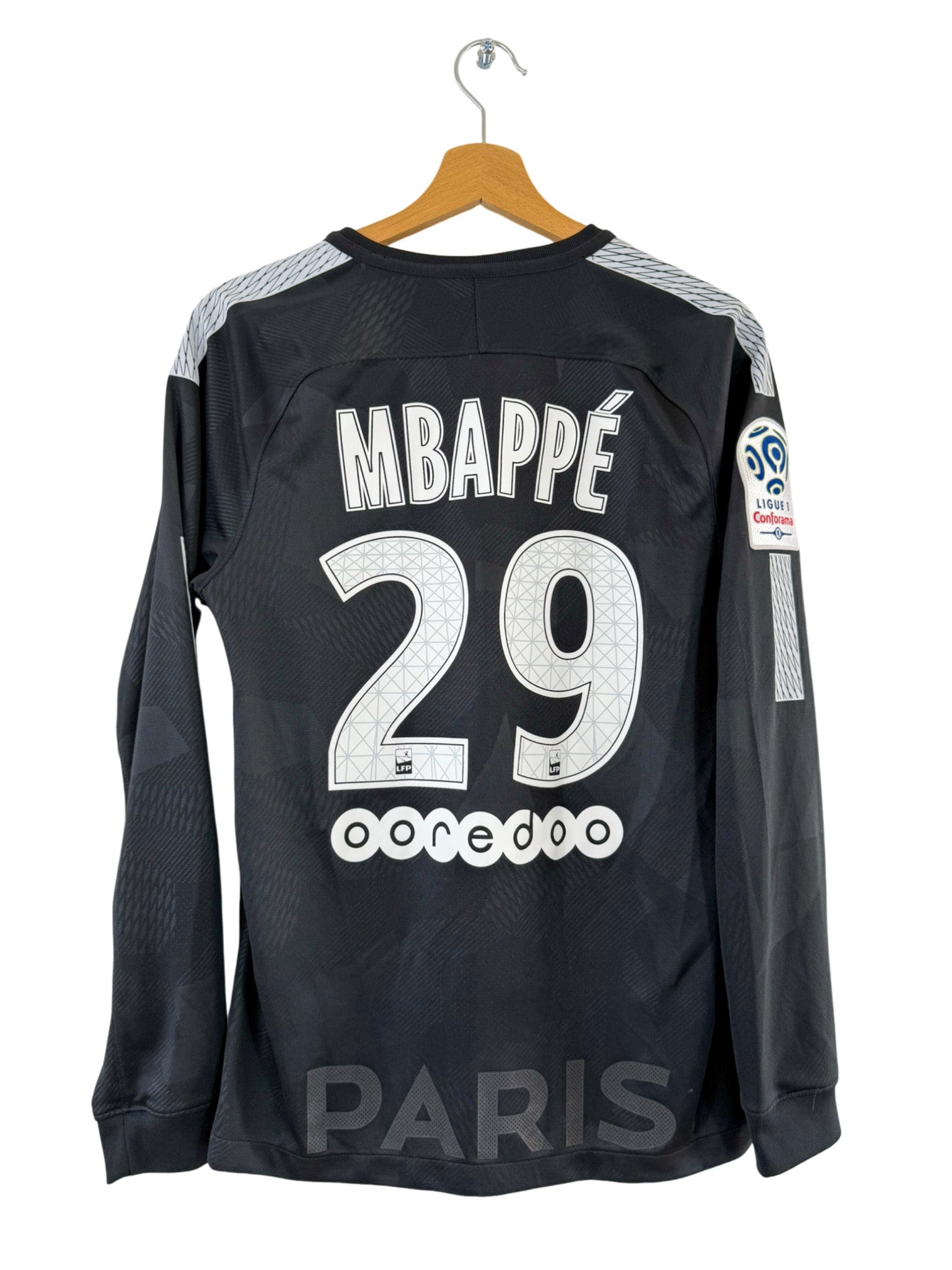 2017/2018 - Tercera equipación del PSG [#29 Mbappé] *Manga larga* - S