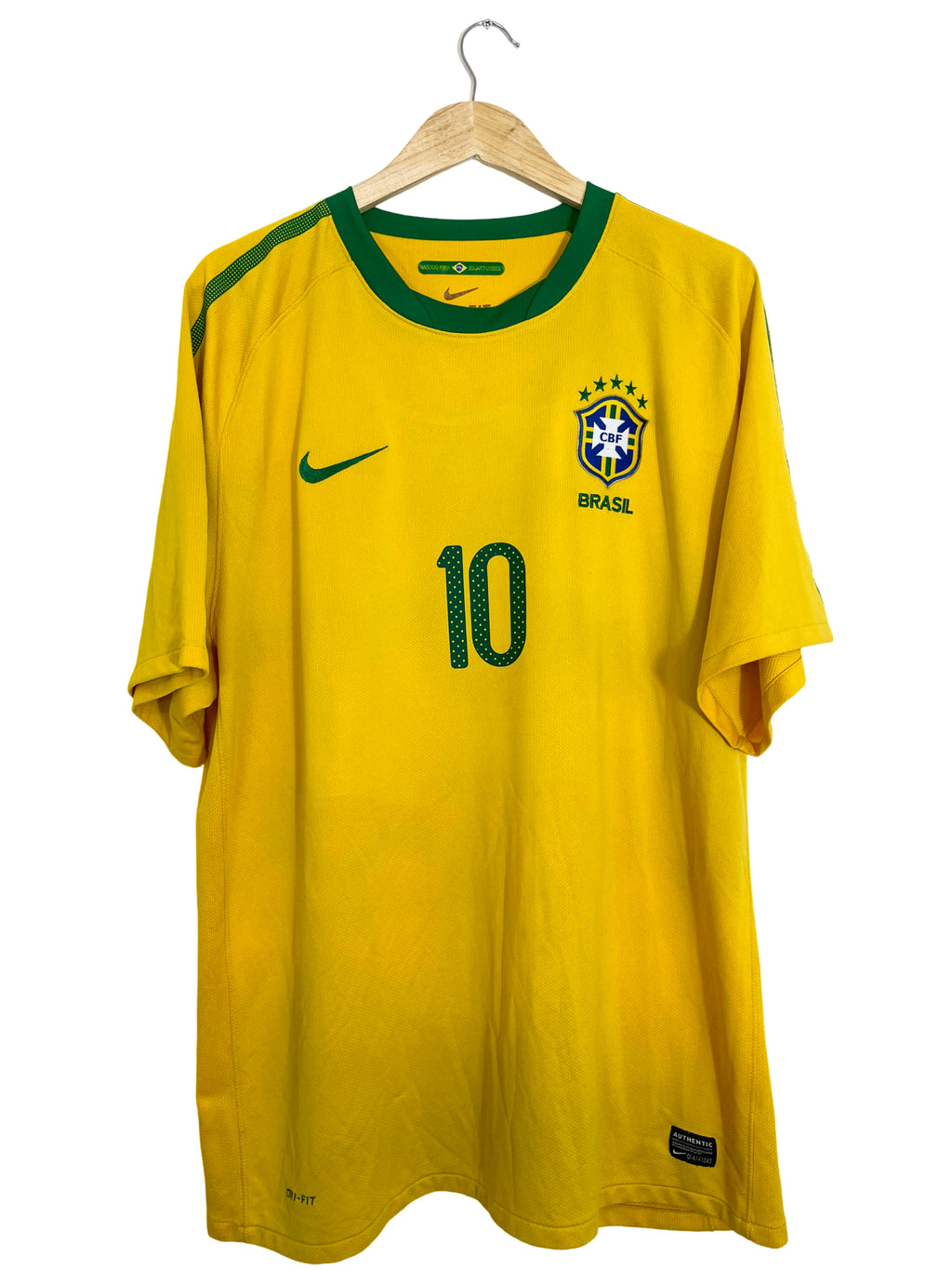 2010 – Maillot Brésil domicile [#10 Kaká]  - XXL
