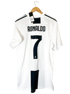 2018/2019 – Juventus home shirt [#7 Ronaldo] - XL