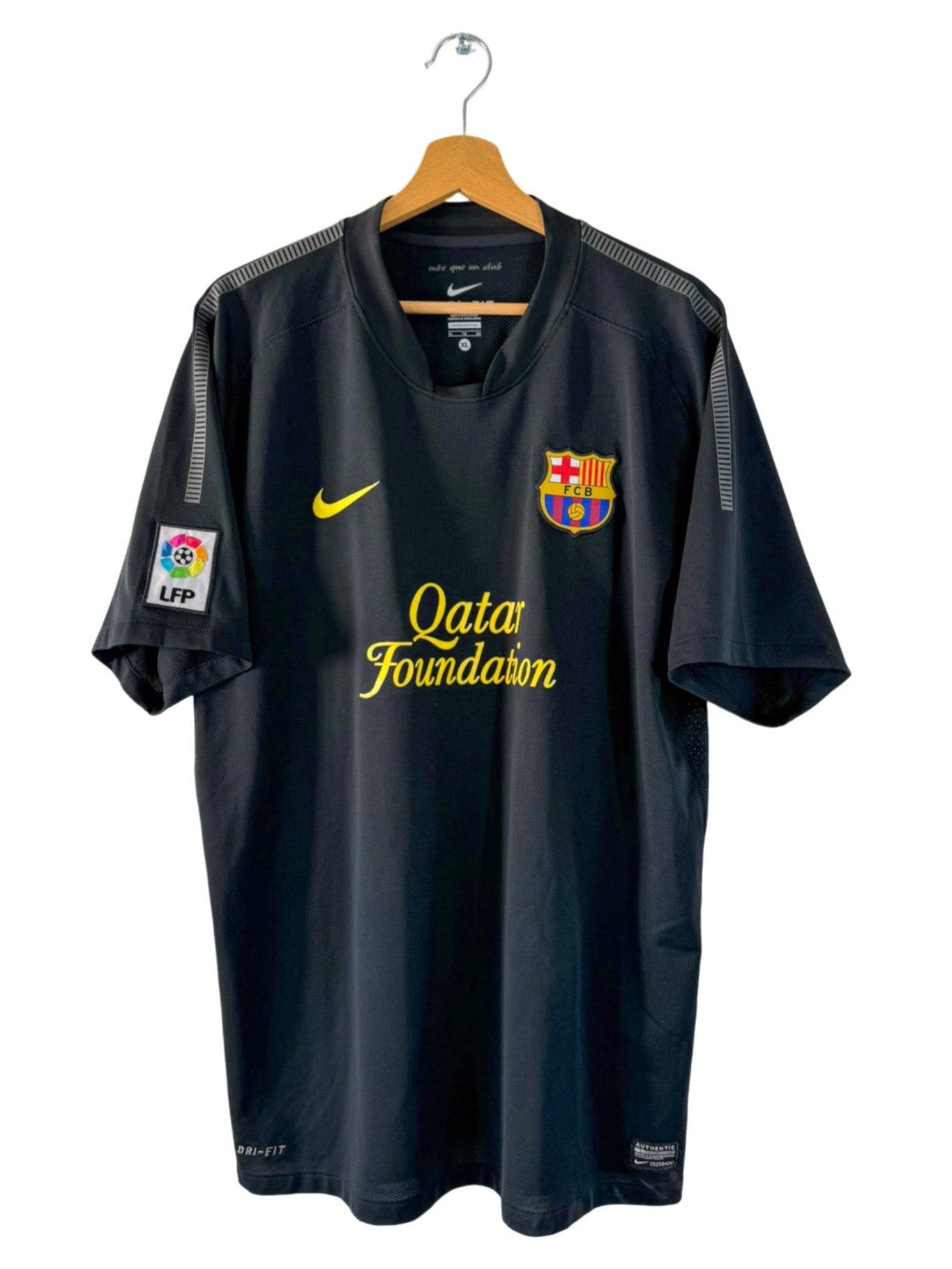 2011/2012 - FC Barcelona Away Shirt [#10 Messi] Nike - XL