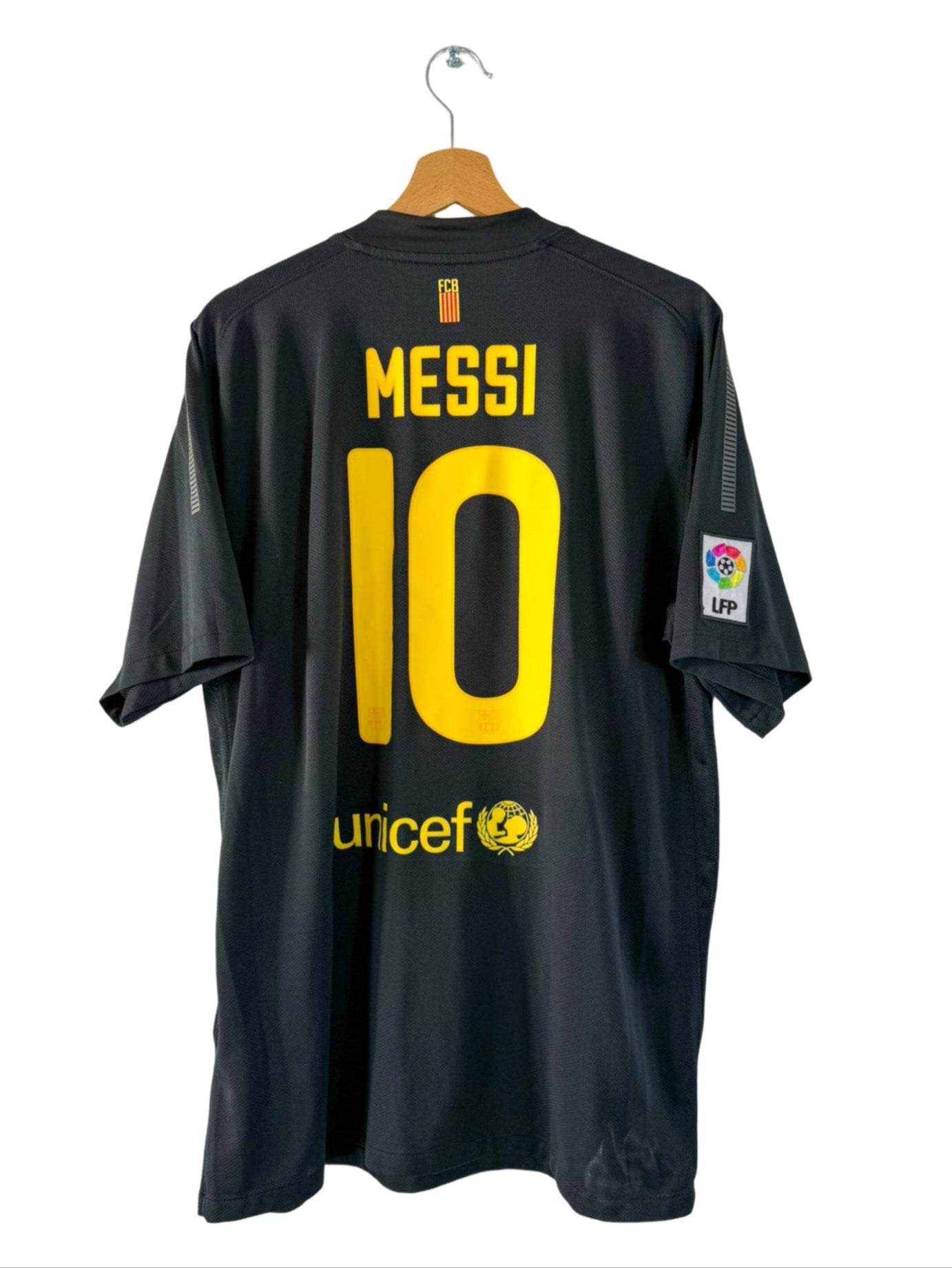 2011/2012 - FC Barcelona Away Shirt [#10 Messi] Nike - XL