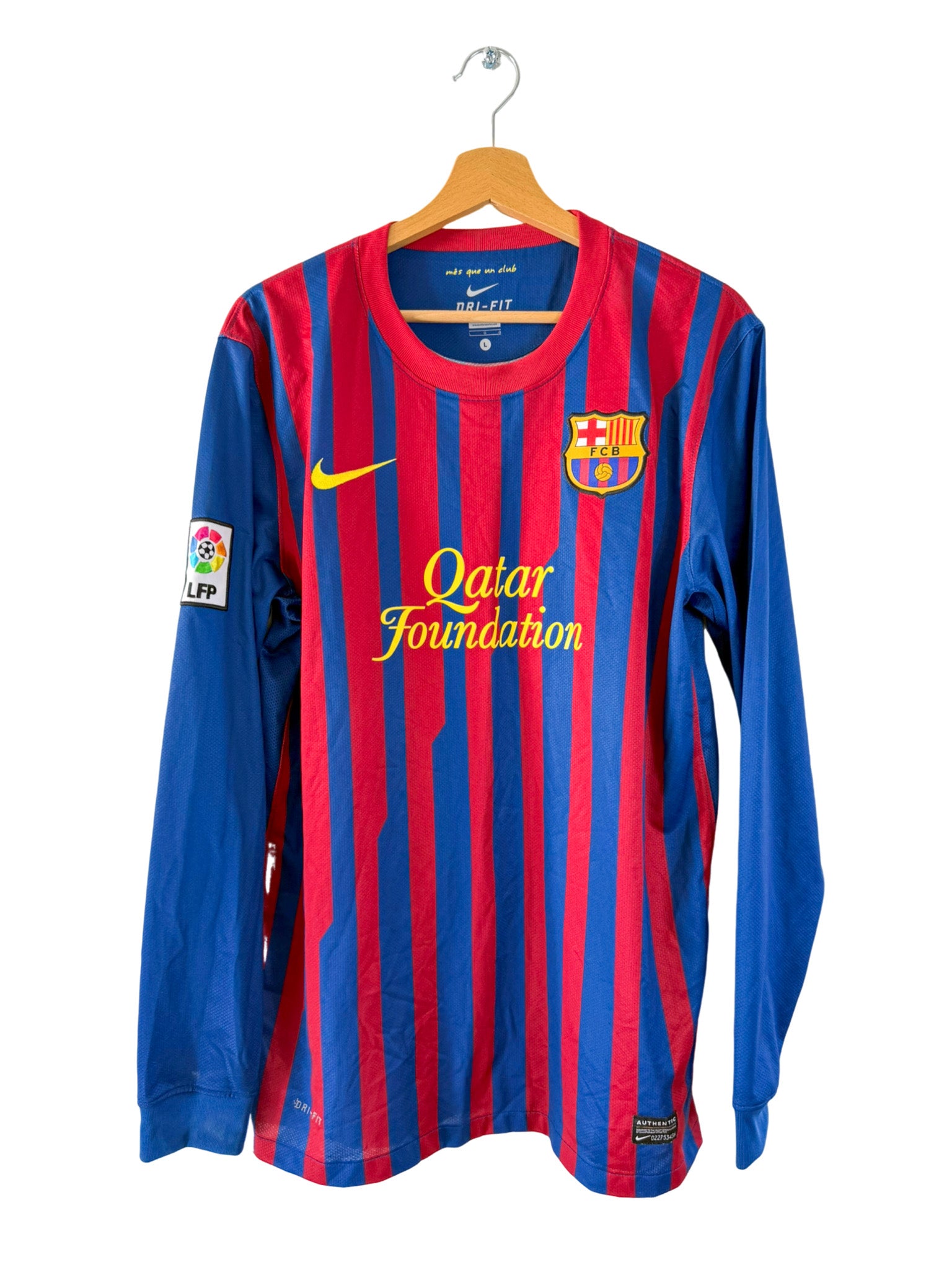 2011/2012 - FC Barcelona Home Shirt [#8 A. Iniesta] *Long Sleeve* Nike - L