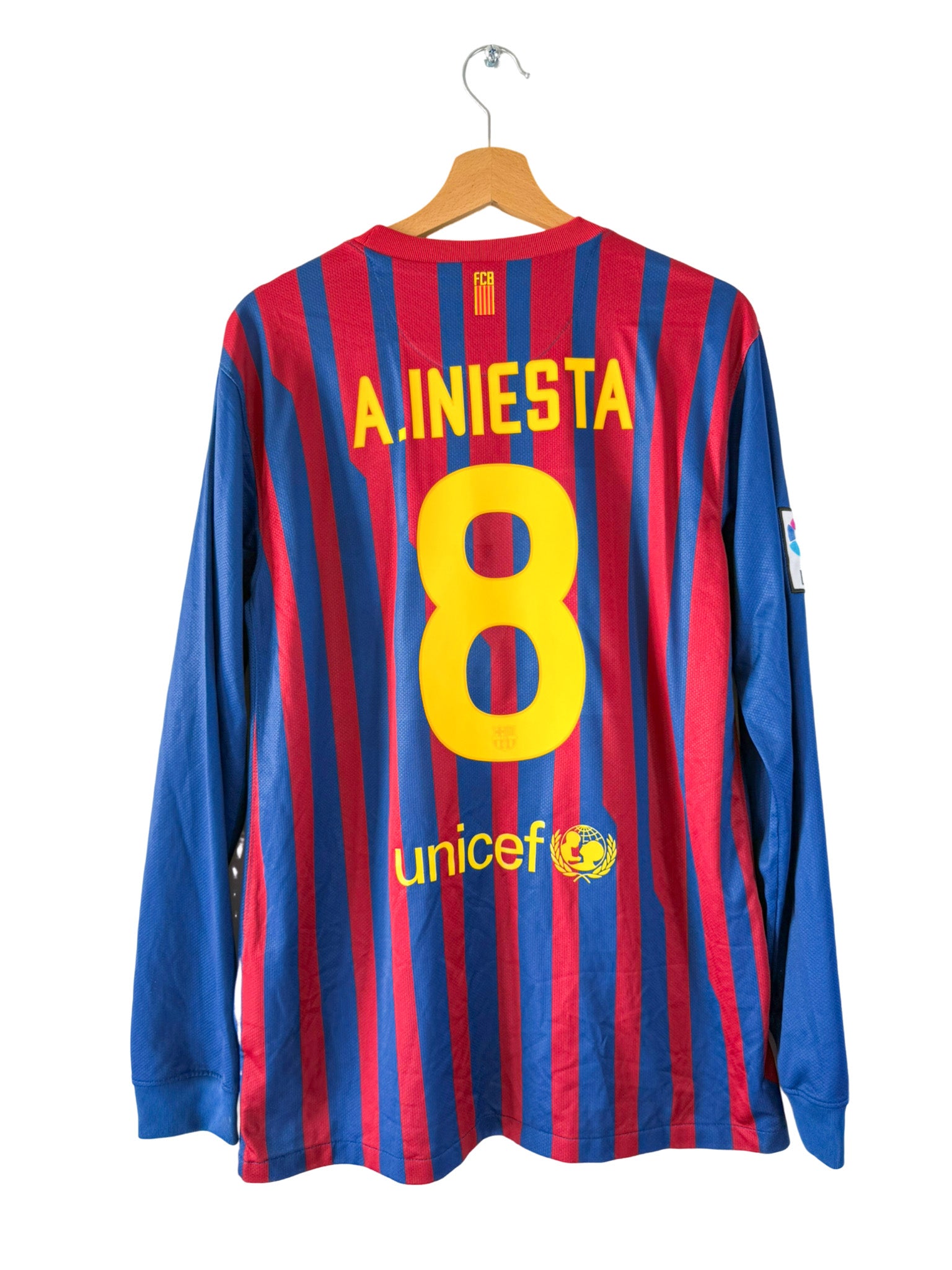 2011/2012 - FC Barcelona Home Shirt [#8 A. Iniesta] *Long Sleeve* Nike - L