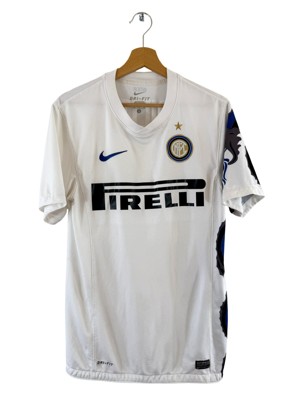 2011/2012 – Maillot Inter Milan extérieur [#22 Milito] - S
