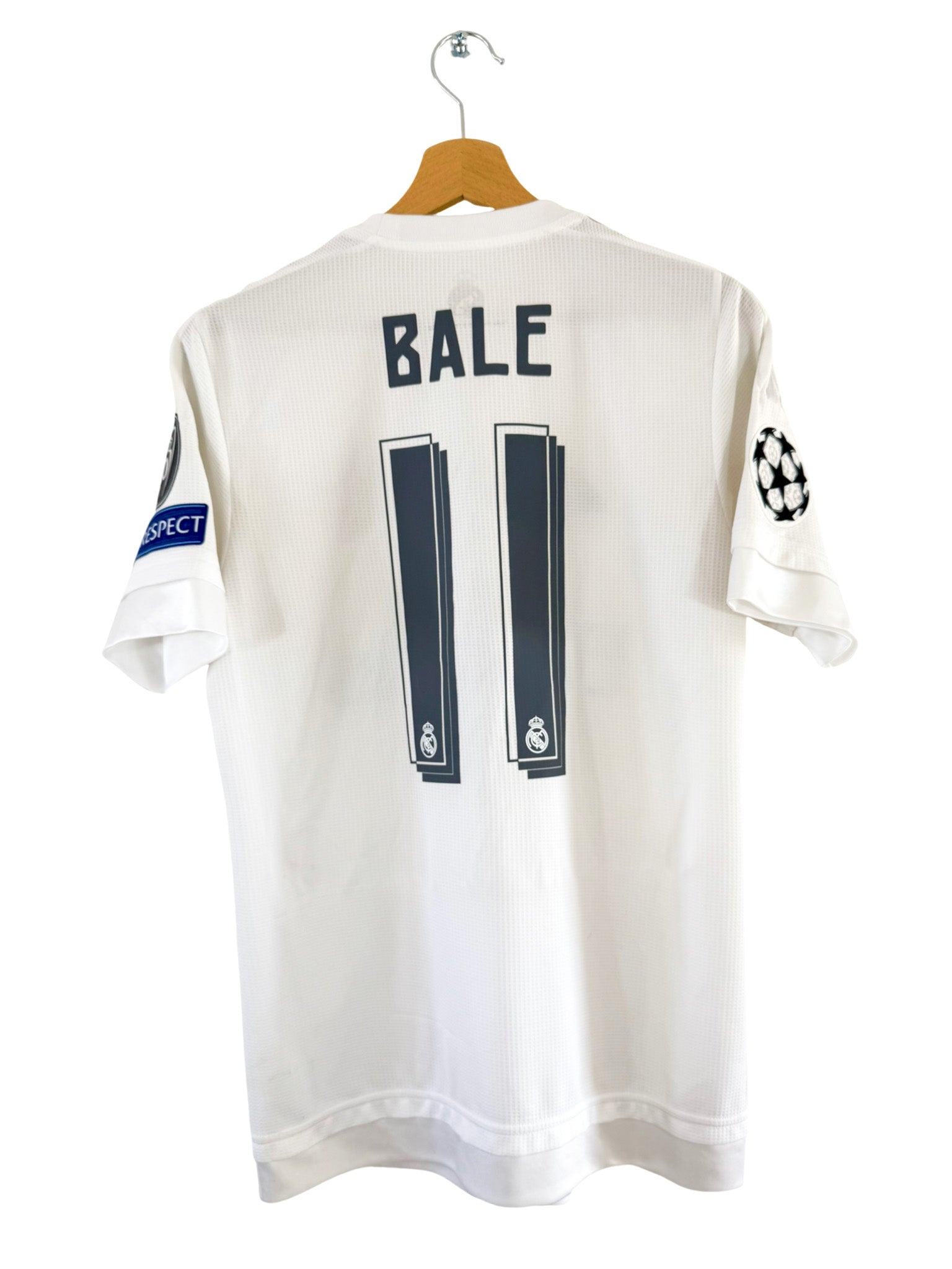2015/2016 - Real Madrid Home Shirt [Bale #11] - *Champions League Final Inscription* - Adidas - S