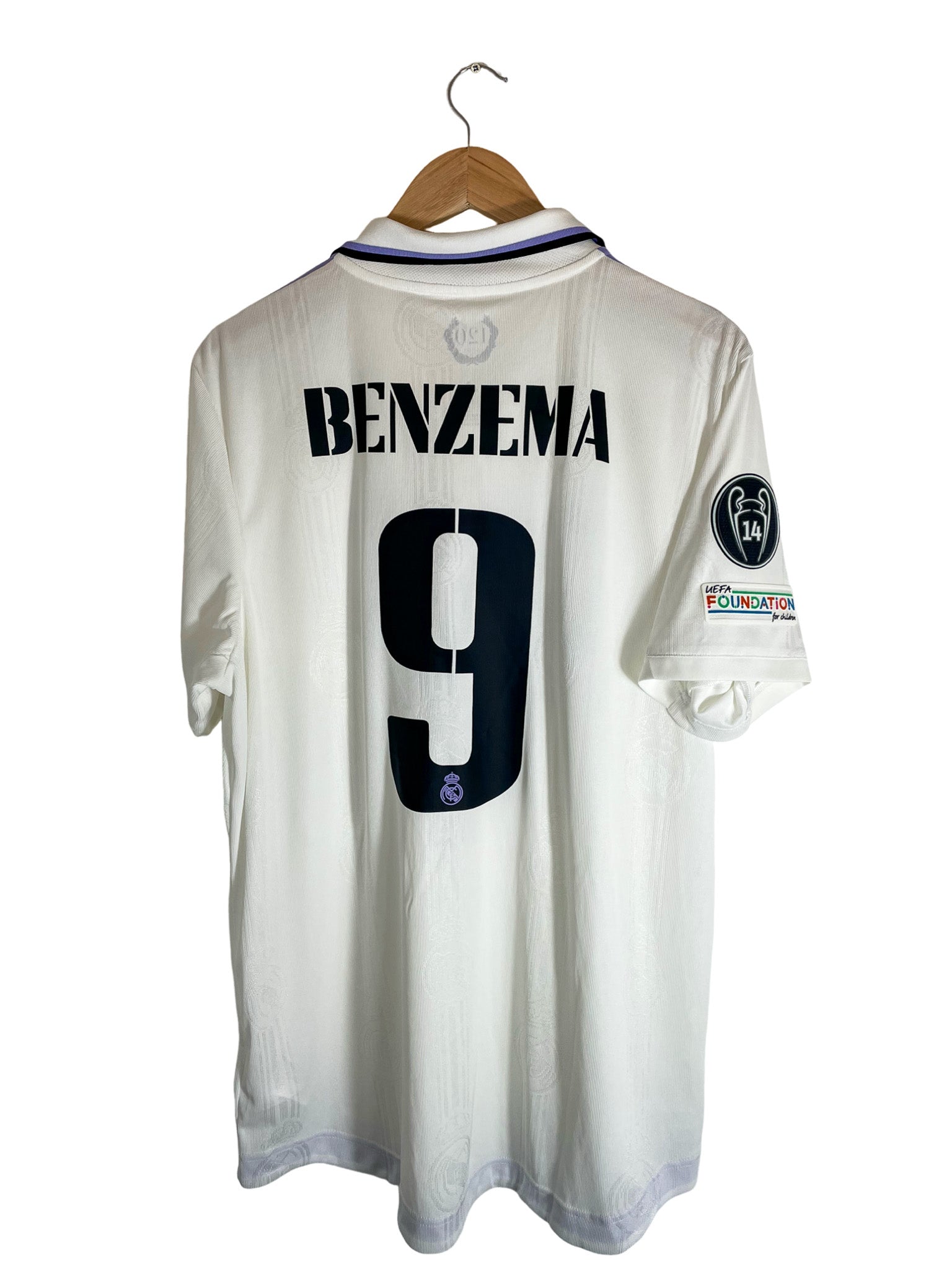 2022/2023 – Real Madrid Home Jersey *Pro Version* [#9 Benzema