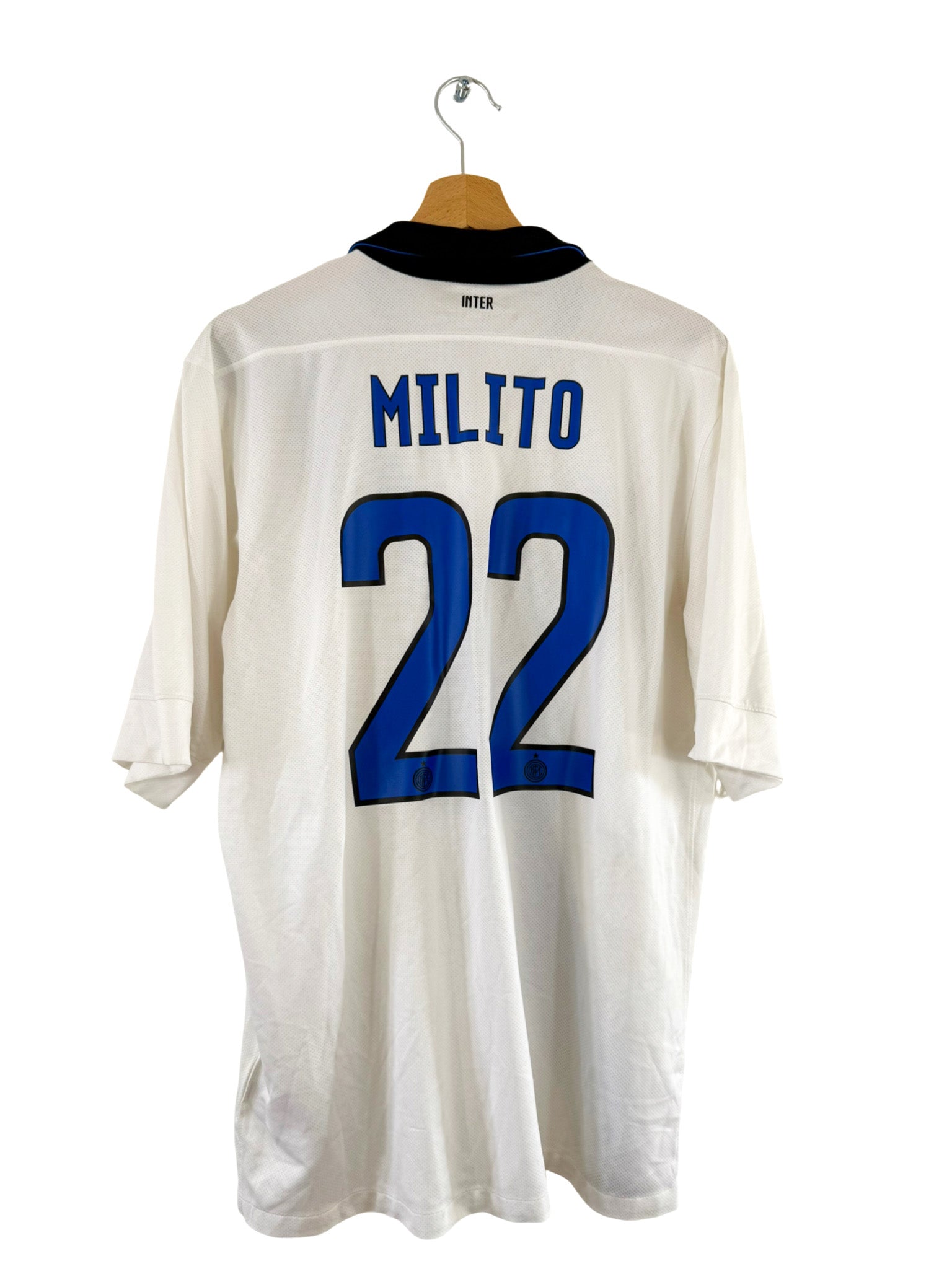 2011/2012 - Maillot Inter Milan extérieur [#22 Milito] - M