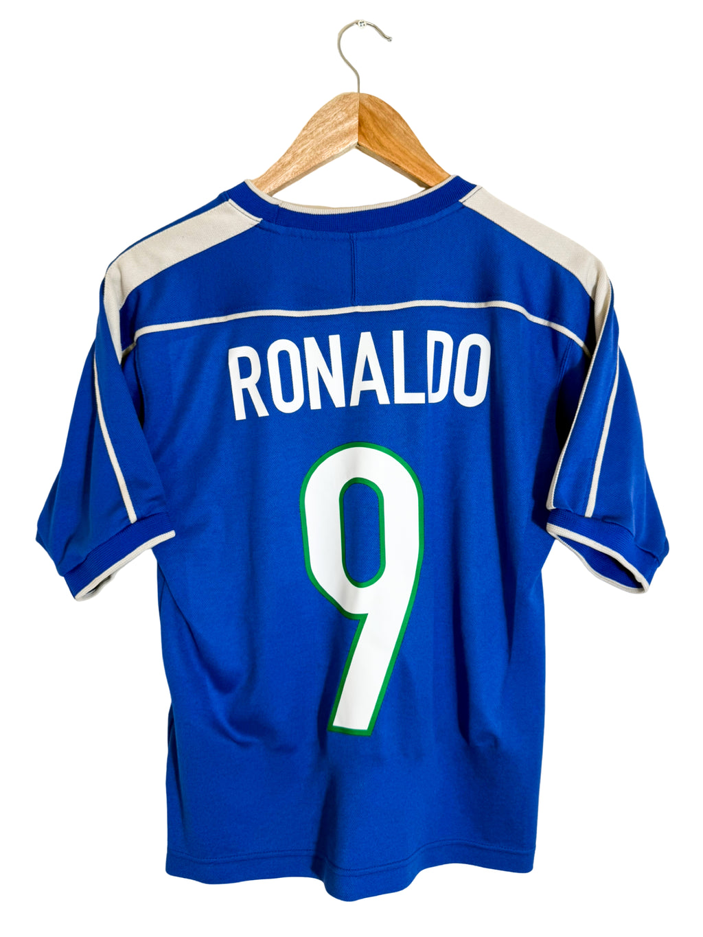 2004 – Brazil Away Jersey [#9] - 14 years old