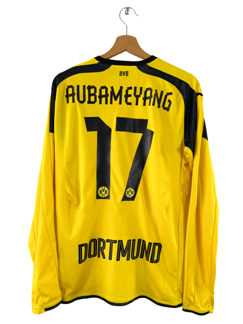 2017/2018 - Borussia Dortmund Home Shirt [#17 Aubameyang] *Long Sleeves* - M