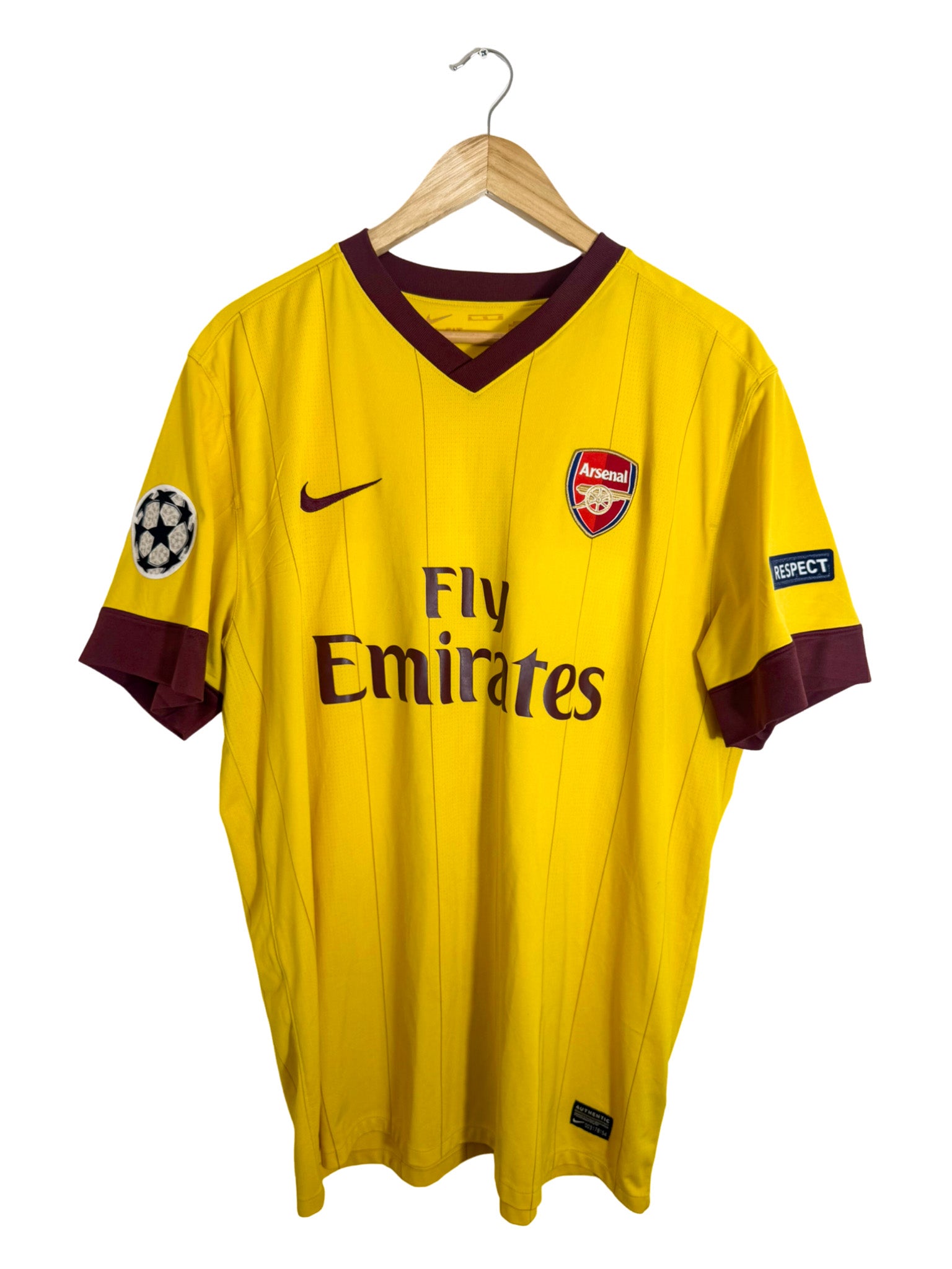 2010/2011 - Maillot Arsenal exterieur [#12 HENRY] - XL