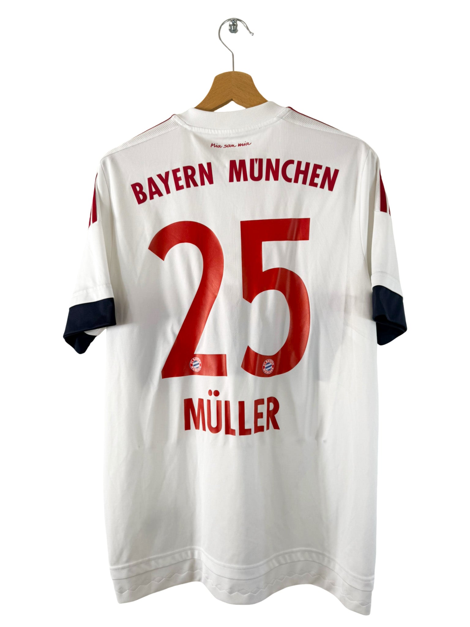 2015/2016 - Bayern Munich Away Shirt [#25 Müller] - L – Vista