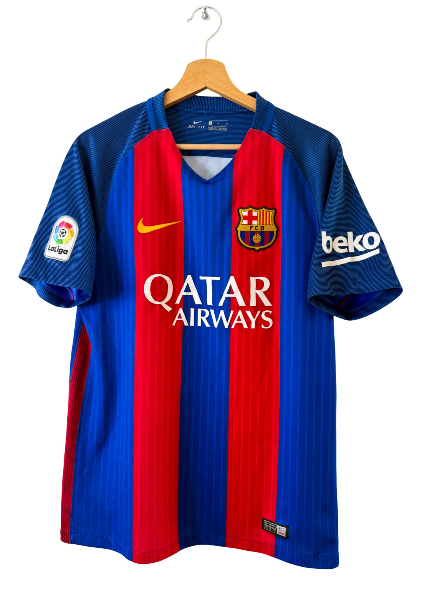 2016/2017 – Maillots et short FC Barcelone domicile [#11 Neymar] - M