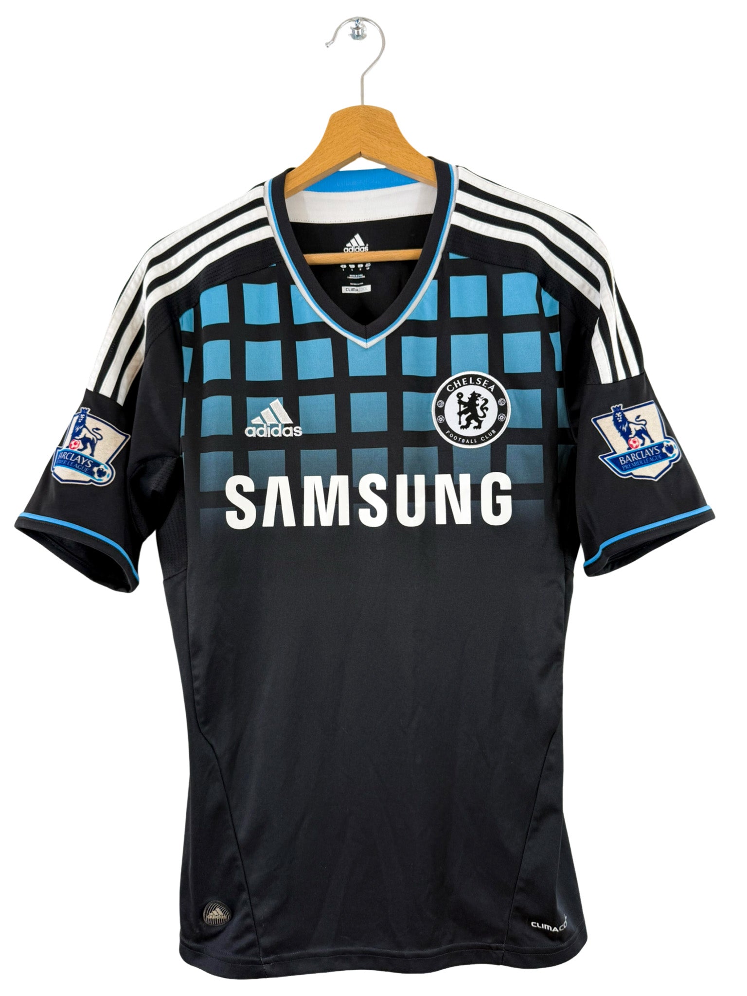 2011/2012 - Maillots et short Chelsea extérieur [#11 Drogba] - S
